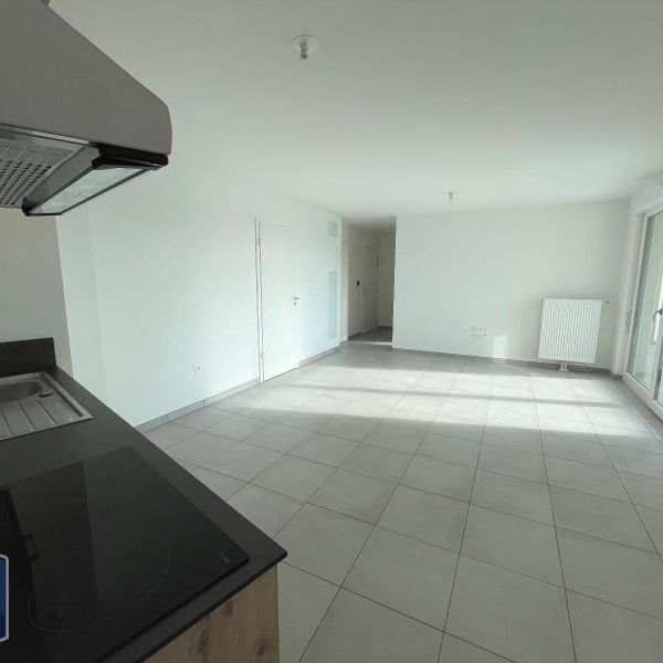 Location Appartement 3 pièces 60m² ILLKIRCH GRAFFENSTADEN 67400 - Photo 1