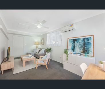 12 Solomon Court, Kippa-Ring, Qld 4021 - Photo 3