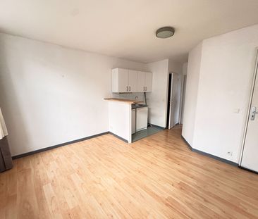 Location Appartement 2 pièces 27m² LILLE 59800 - Photo 2
