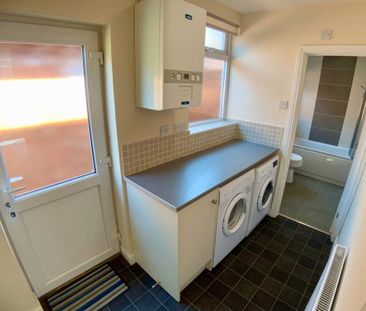 2 bedroom ground floor flat to rent - Photo 4