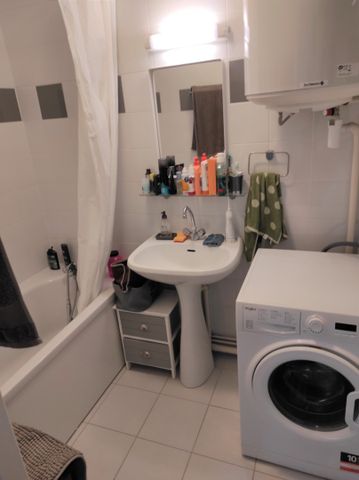 Location Appartement 40m² CALAIS 62100 - Photo 5