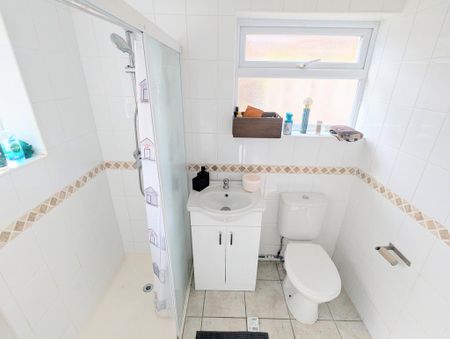 2 bedroom terraced house to rent - Photo 3