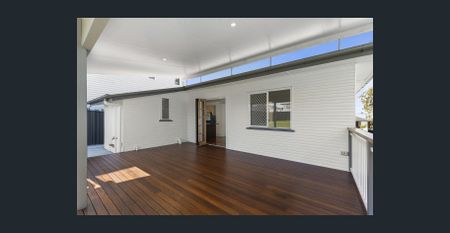 Renovated Home in Mansfield State High School Catchment - Photo 2