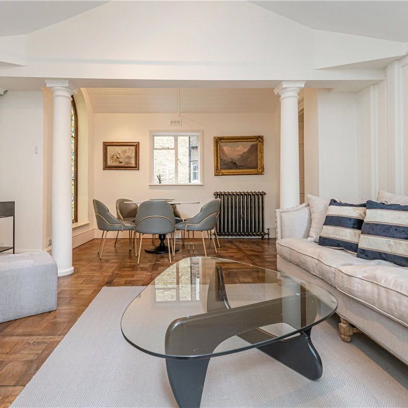 A three bedroom house of approximately 2,826 square feet. - Photo 1