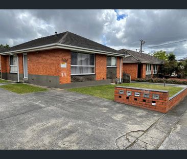 8/2 Hosken Street, Springvale South, Vic 3172 - Photo 1
