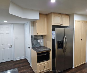 2 Forfar Court #Lower - Photo 2