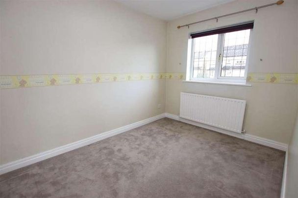 Heathmoor Close, Idle, Bradford, BD10 - Photo 1