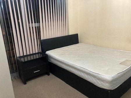 Brooklyn House, CMK, MK9 - Photo 3