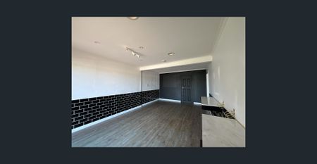 2-Bedroom Home With Large Yard – Close to Everything! - Photo 4