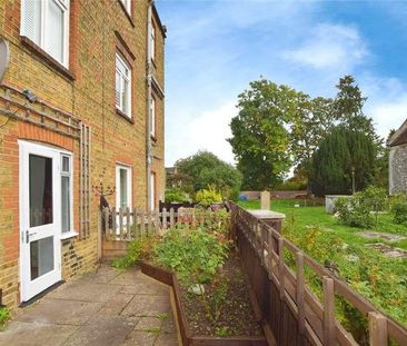Warwick Place, Summer Road, Thames Ditton, Surrey, KT7 - Photo 1