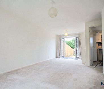 3 bedroom end of terrace house to rent - Photo 1