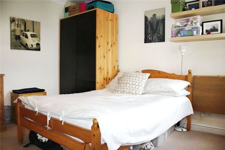 Deerbarn Road, Guildford, GU2 8AT - Photo 4