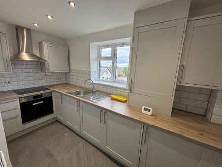 2 bedroom flat to rent - Photo 5
