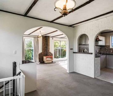 Fantastic Family Home - Photo 2