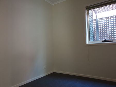 12/1-25 Barkly Street, Carlton VIC 3053 - Photo 5