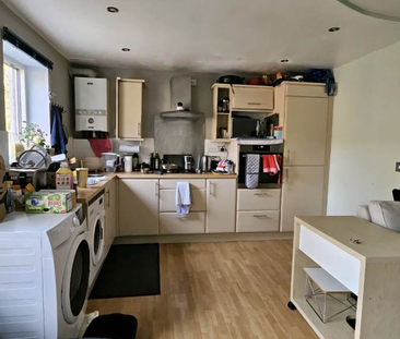 1 bedroom in a house share to rent - Photo 5