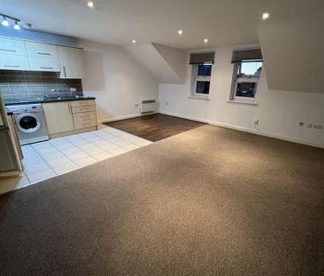 2 bedroom apartment to rent - Photo 2