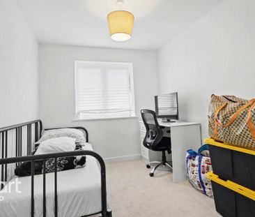 3 bedroom terraced house to rent - Photo 3