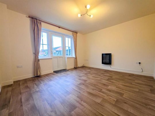 3 bedroom semi-detached house to rent - Photo 1