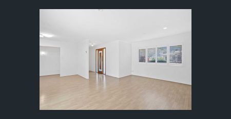 4 Bedroom house in Burleigh with Pool and Air Conditioning - Photo 5