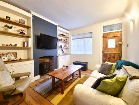 2 bedroom terraced house to rent - Photo 2