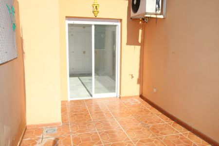 Long term rent, 1 bed penthouse in Carib Playa, Marbella, 2 baths, office, parking, communal pool - Photo 5