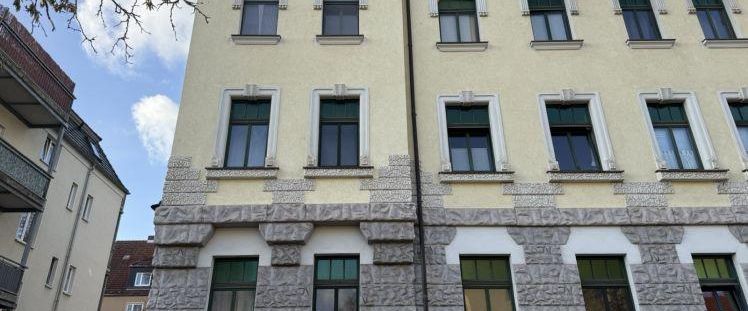 Ab 1.12.25! Beliebte Wohngegend, 2-R-Whg. im DG, Balkon und Tageslichtbad! - Photo 1