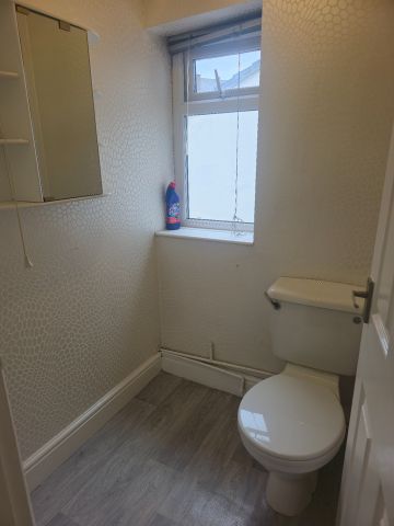 2 Bed Terraced House, Elton St, L4 - Photo 5