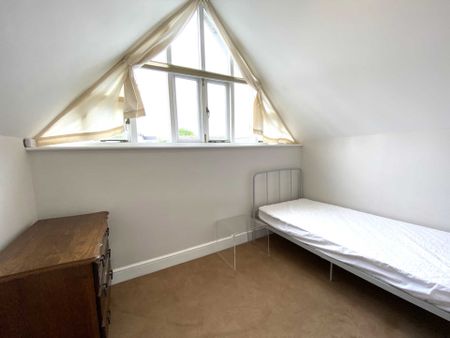 Heritage Court, Canterbury - Photo 2