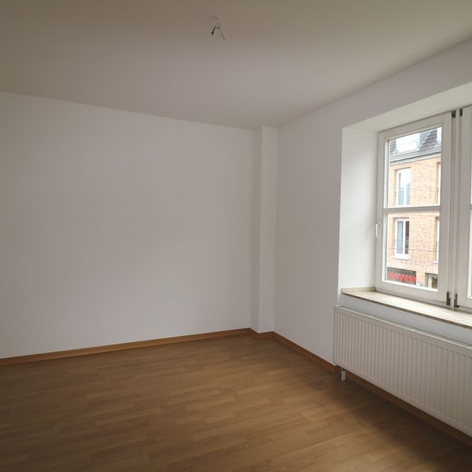 * ZENTRAL IN FISCHELN MIT SONNENBALKON“ 2 ZI.-Whg. – 1 Etage, Kölner Str. * - Foto 1