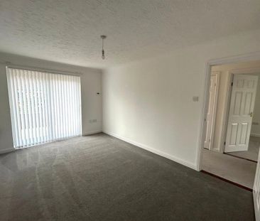 Honiton - Photo 2
