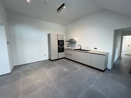 Appartement te huur - Foto 3
