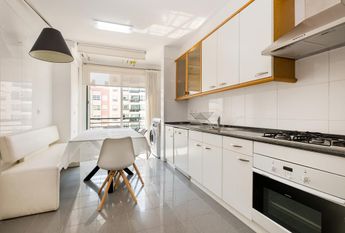 3 Bedroom Apartment with a view, Telheiras, Lisboa