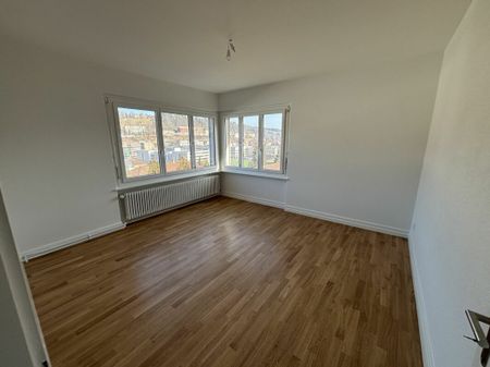 Appartement de 2 pièces complètement rénové avec balcon ! - Photo 3