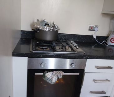 2 Bed Flat, Coventry Road, B10 - Photo 4