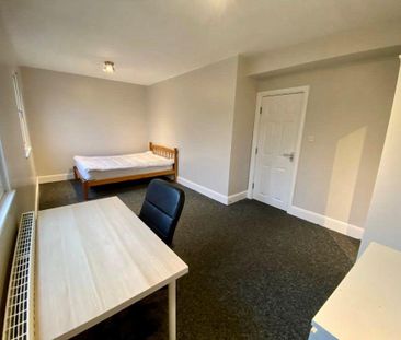 8 bedroom house share to rent - Photo 2