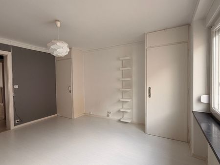 Location Appartement 4 pièces 96m² - Photo 3