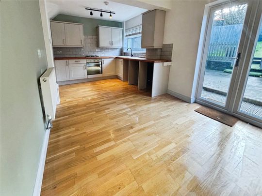 Blagrove Crescent, - Photo 1