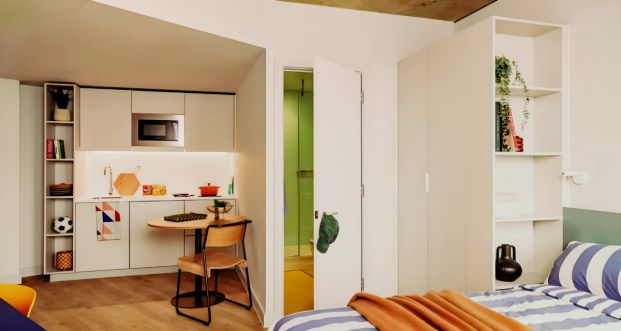 Large Studio - Photo 1