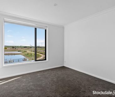 7 Craycroft Road, Truganina, Vic 3029 - Photo 3