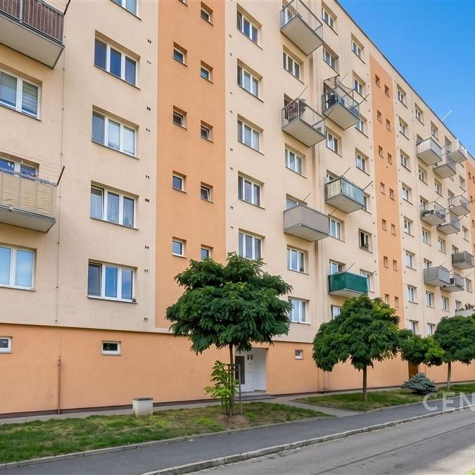 Pronájem bytu 2+1 54 m2 - Photo 1