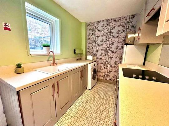 Columbus Ravine, Scarborough, YO12 - Photo 1