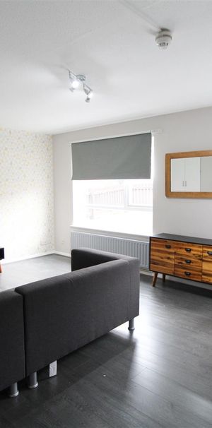 4 bedroom apartment to rent - Photo 1