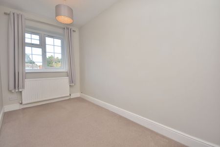 2 bedroom end terraced house to rent, - Photo 2