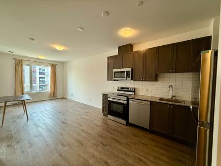 For Lease - 3265 Carding Mill Trail Unit# 309, Oakville, Ontario - Photo 5