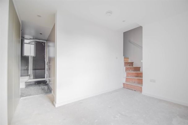 2 Bed Flat, Queens Drive, N4 - Photo 1