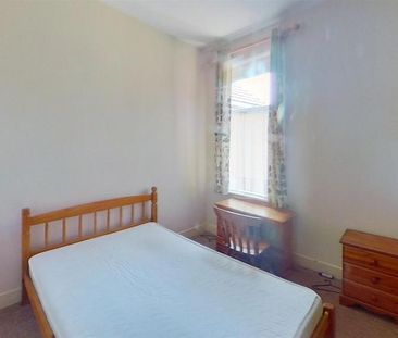 5 bedroom terraced house to rent - Photo 3