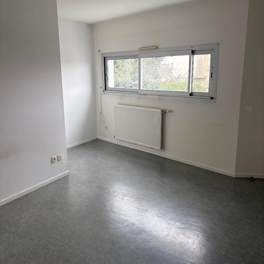 Location Maison 4 pièces 95m² VILLENAVE D ORNON 33140 - Photo 1