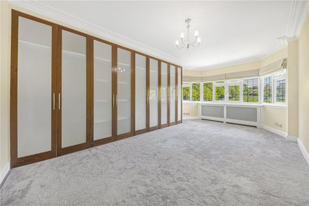 5 bedroom semi-detached house to rent - Photo 4