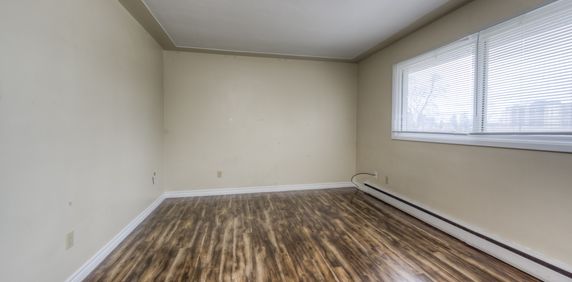1 BEDROOM APARTMENT FOR RENT - Photo 2